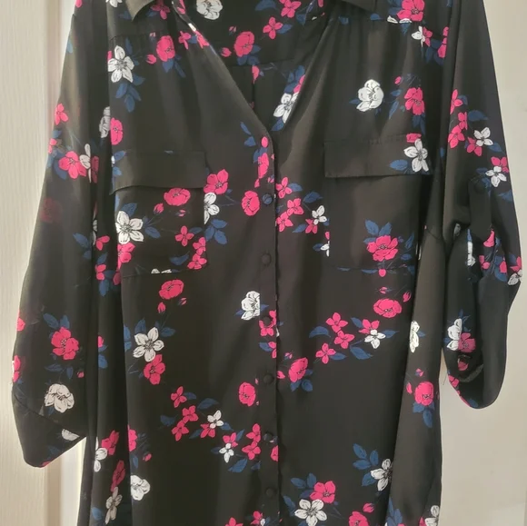 Torrid Bundle of Tops sz. 4x - Picture 3 of 3